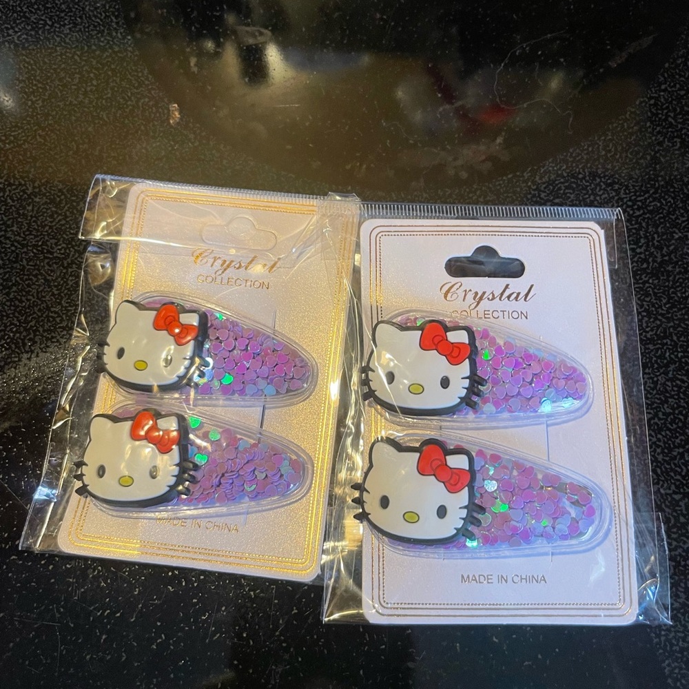 4 Sets of Girls Hair Clips